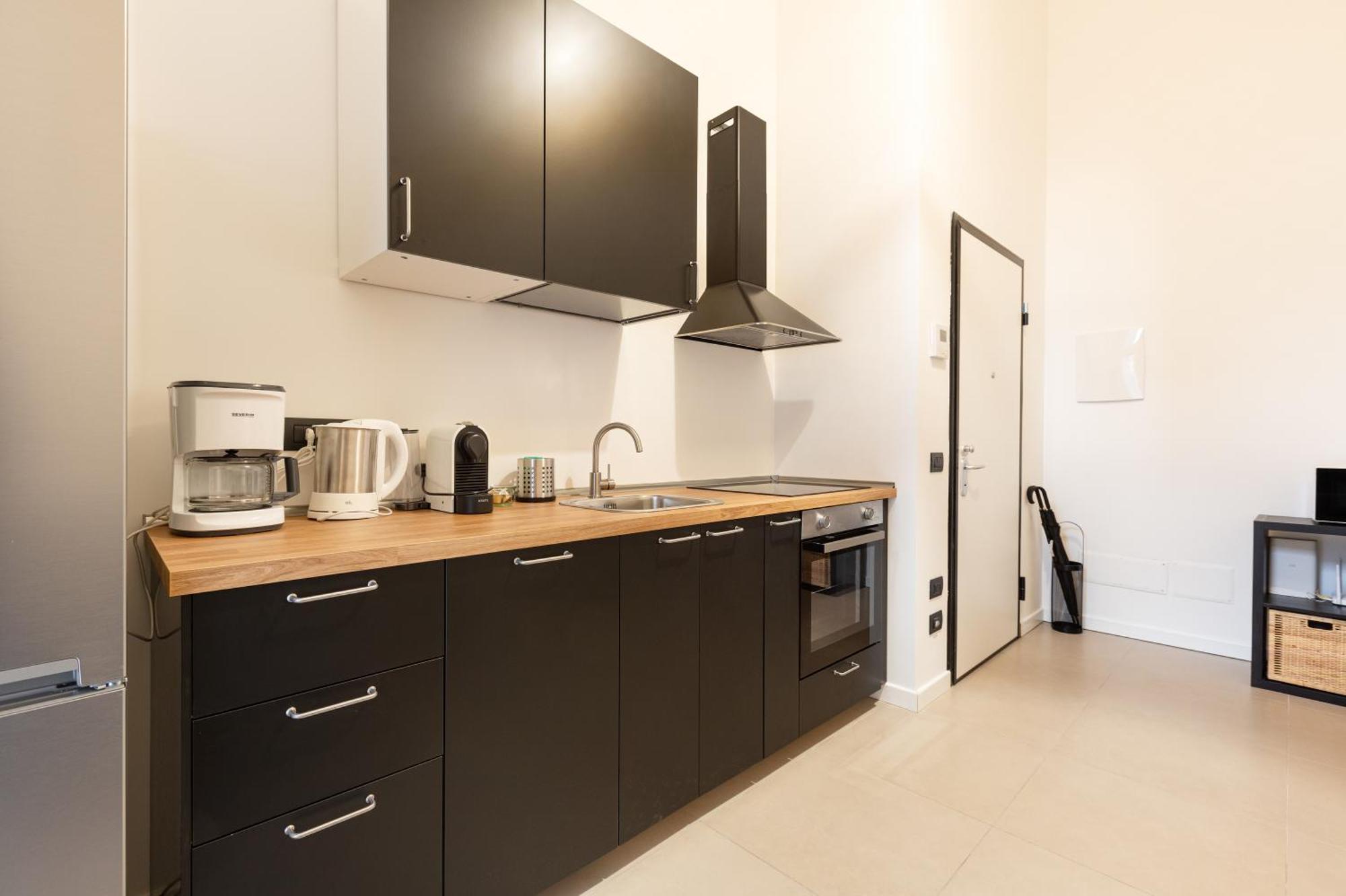 Cozy Corner With Balcony And Private Garage! Daire Milano Dış mekan fotoğraf